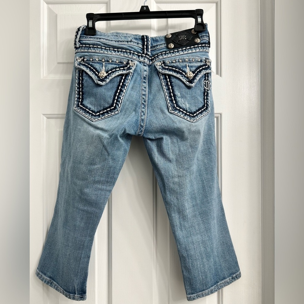 Miss Me Cropped Rhinestone Jeans W 27